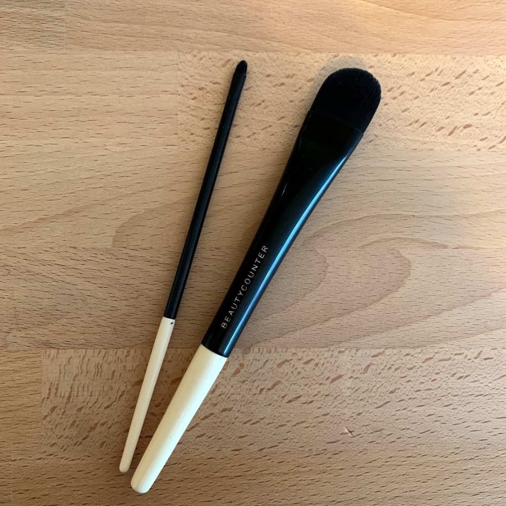 Beautycounter Makeup Brush Bundle - Flat & Lip